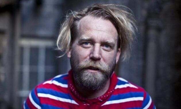 Tony law castle comedy stand newcastle barnard comedian preview canadian his festival
