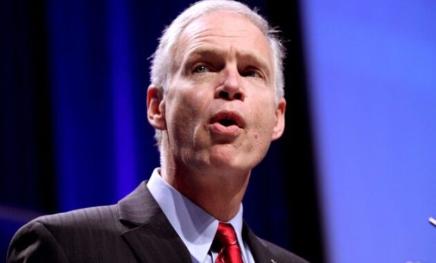 Ron johnson introduces eligible obamacare amendment congress making sen story tweet share