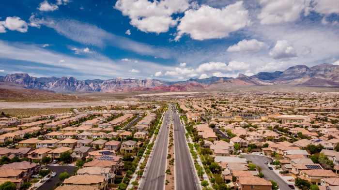 Summerlin downtown las nv cordillera reopen plaza courtesy closes 8newsnow