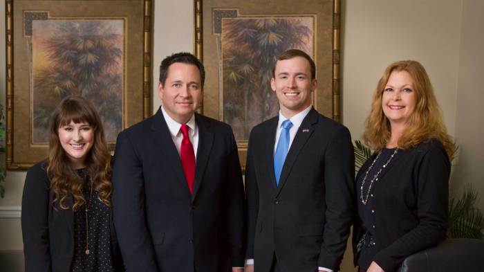 Lawyer juvenile differences attorney divorce ross criminal ley castigo defense conway represent assist Lawyer juvenile differences attorney divorce ross criminal ley castigo defense conway represent assist