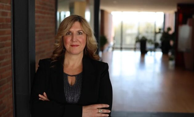 Williamson earns fellowship