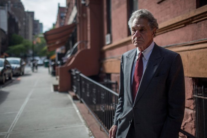 Lawyer stuart schlesinger manhattan york slip fall injury disbarred former personal last year was times luce kirsten credit