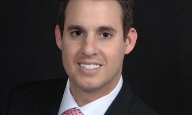 Defense orange county criminal attorney lawyer wallin matthew dismissal klarich named rising lawyers magazine super star petty theft negotiates charges
