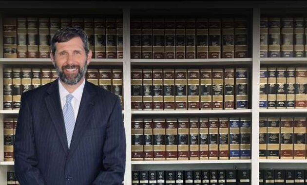 Attorney at law robert frisbee