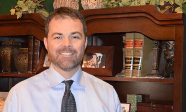 Attorney at law stan glisson